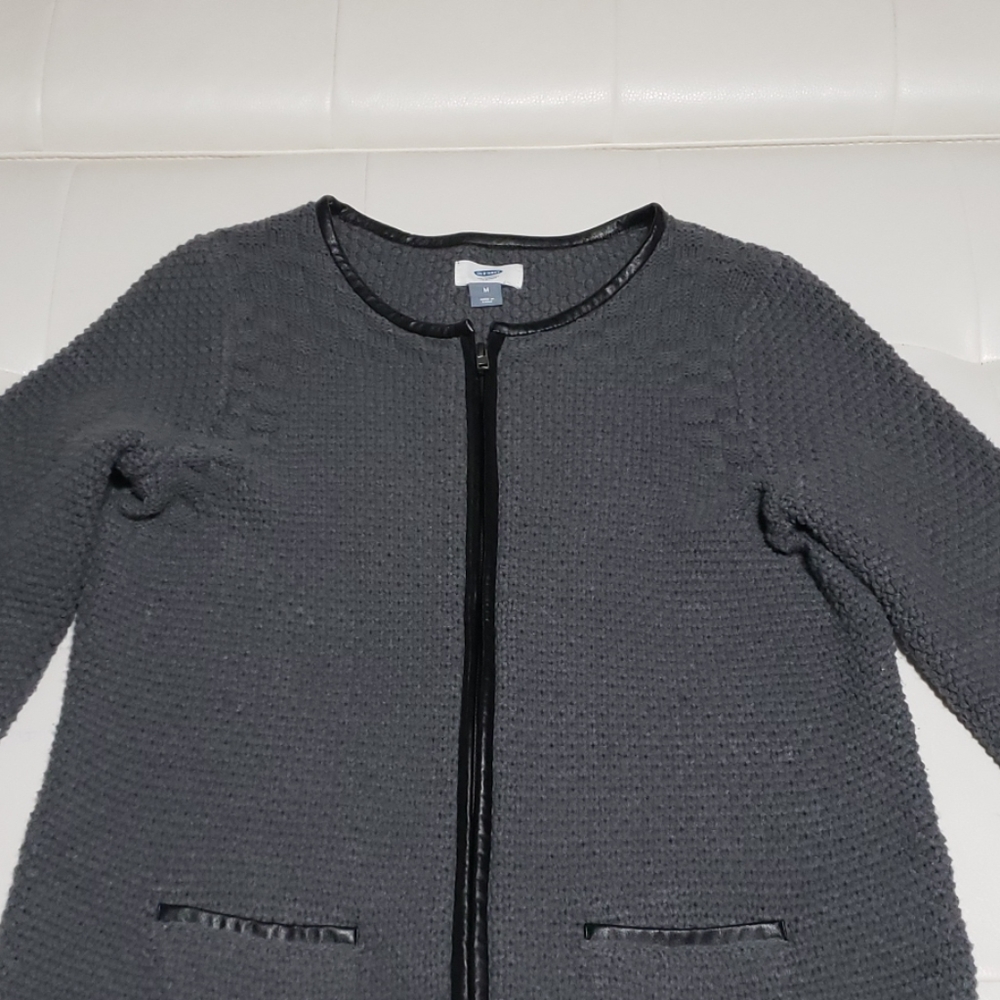 Old navy sweater